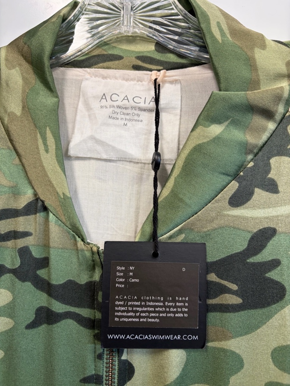 Acacia NY Bomber Jacket Silk Camo - size Medium NWT - Picture 5 of 7